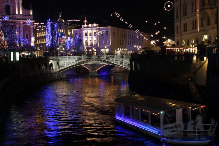 Sprehod po prednovoletni Ljubljani