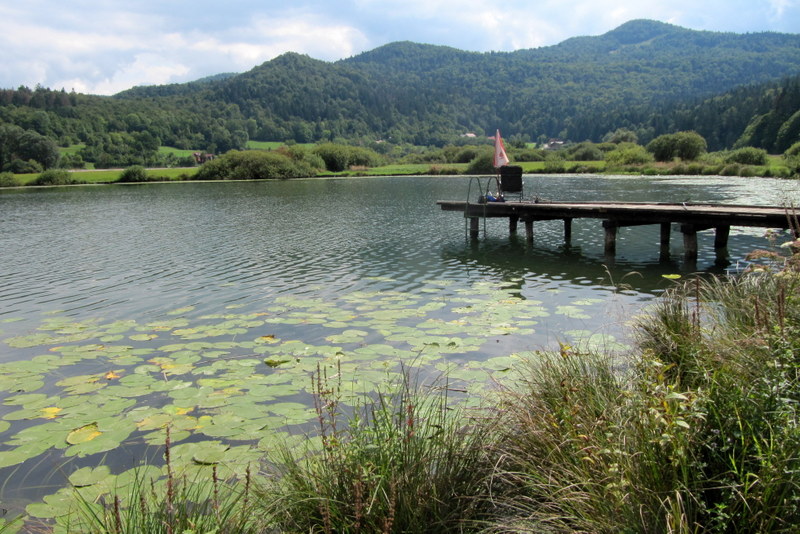 Podpeško jezero